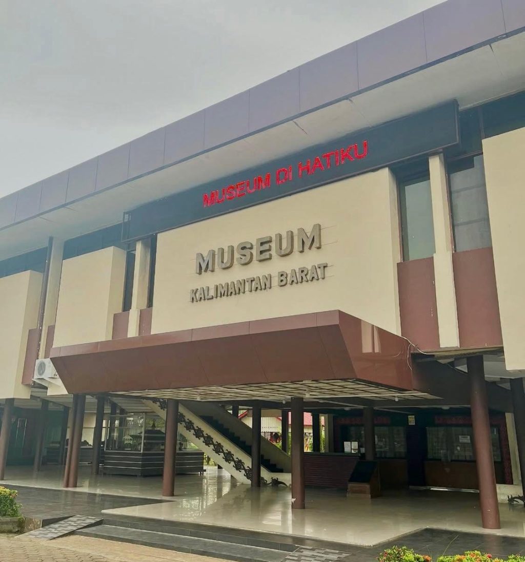 WhatsApp-Image-2025-12-24-at-16.39.57-1024x1097